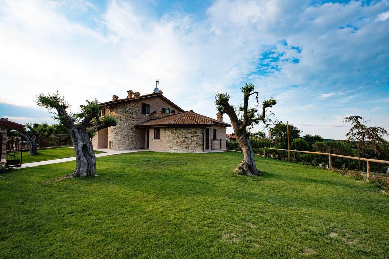 B&B Madonna Carradori Country Offagna Extérieur photo